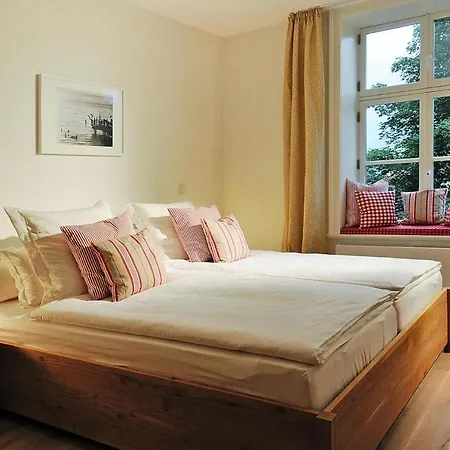 Gutshaus Zicker In Garz 가르쯔