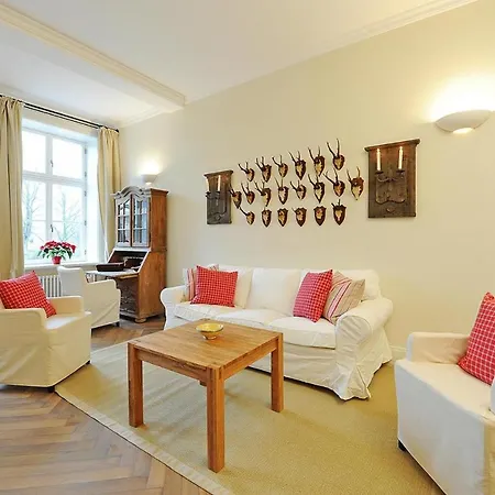 Gutshaus Zicker In Garz * 가르쯔