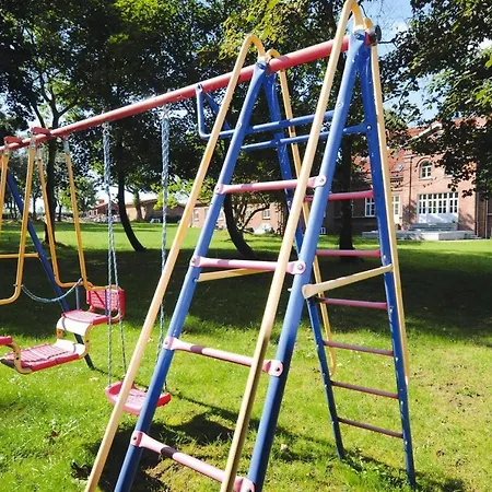 Gutshaus Zicker In Garz * Garz (Rugen)